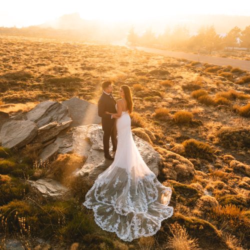 Reportaje artístico de boda en Calar Alto – fotografía de novios al aire libre